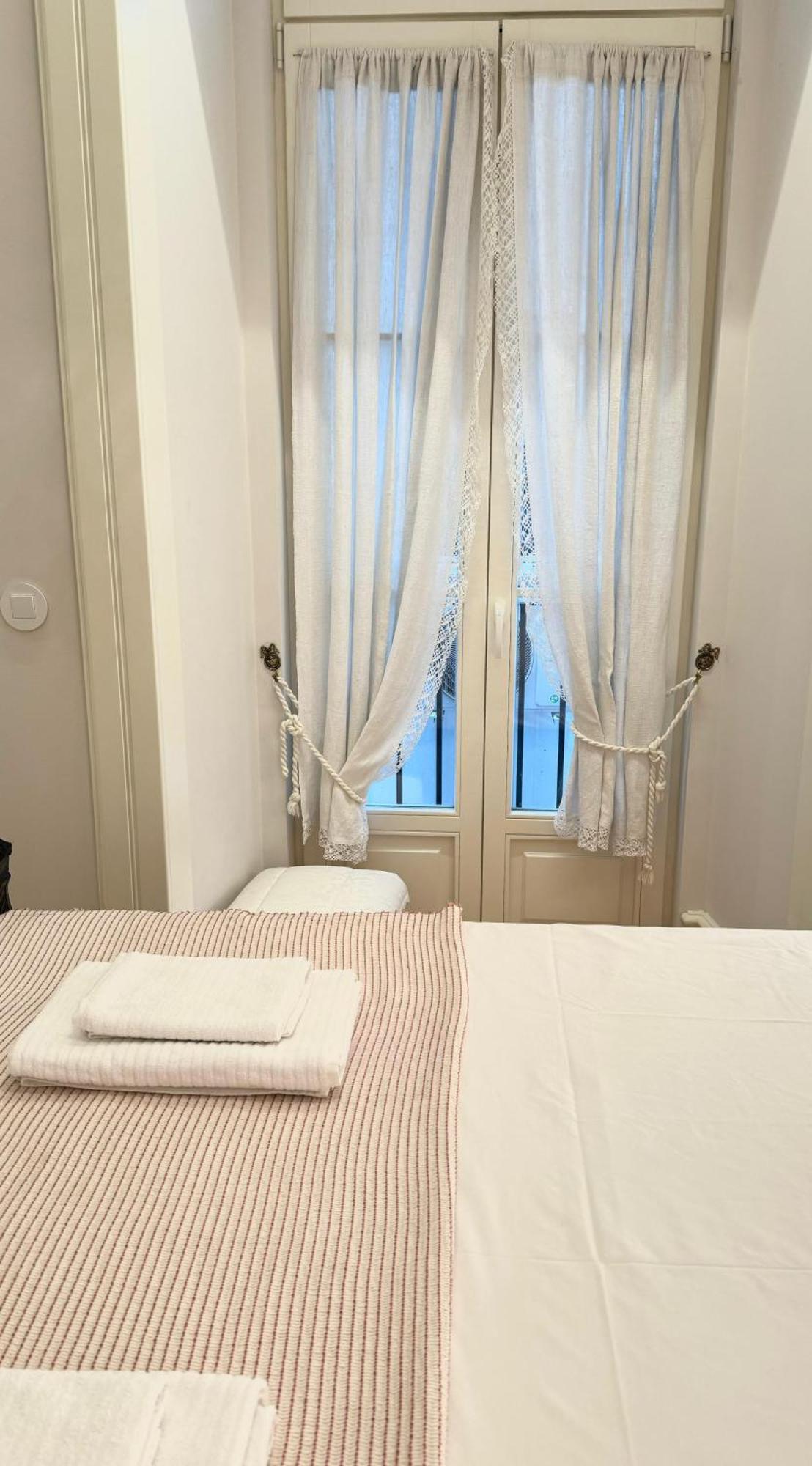Quarto Com Banheiro Privativo Na Baixa Lisboa Eksteriør billede