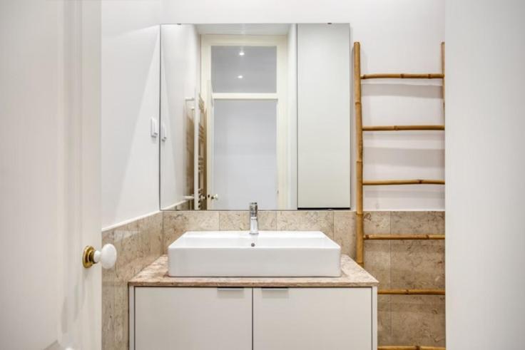 Quarto Com Banheiro Privativo Na Baixa Lisboa Eksteriør billede